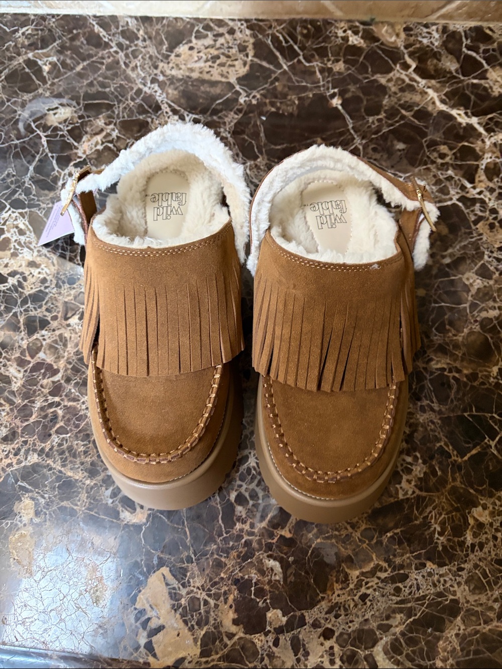 wild fable Brown Fringe Faux-Fur Lined Moccasin Clogs. Size 6 NWT